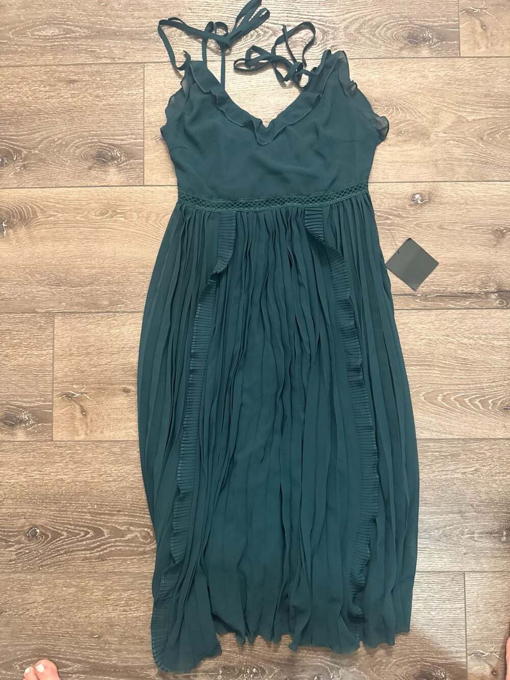 Lulus Never a Dull Moment Emerald Green Ruffled Pleated Midi Dress